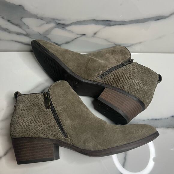 Michael by Michael Shannon Women's Brown Leather Side Zip Madeline Boots Sz 8.5 - Picture 7 of 7